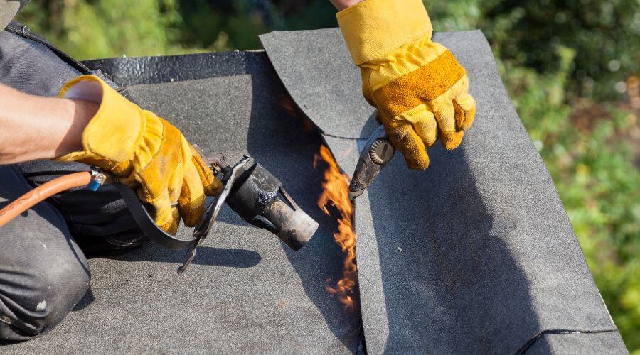 Professional gutter cleaning in Gilliam, LA